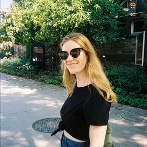 Meet your Posher, Elena